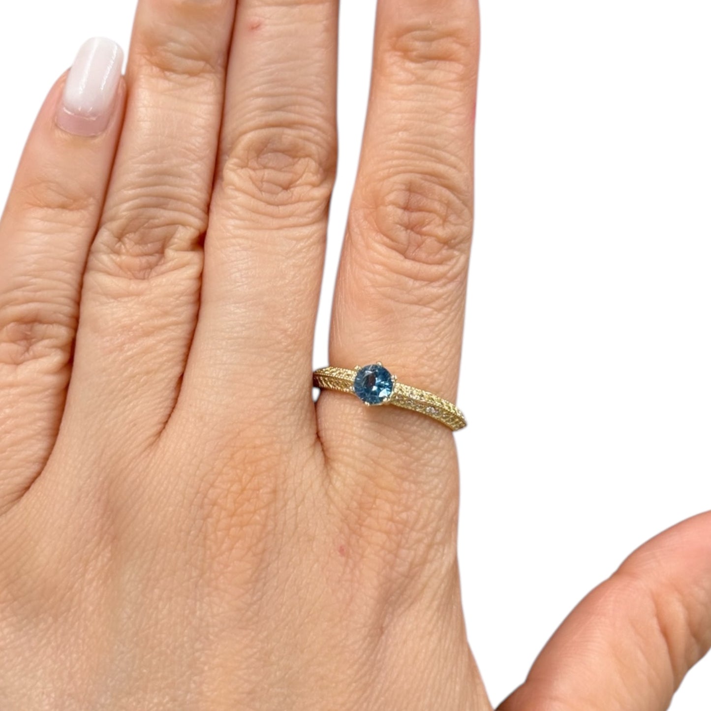 Anillo Astrid Oro 10k