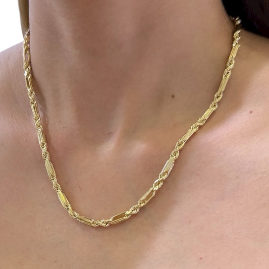 Torzal Fígaro hueco 14K